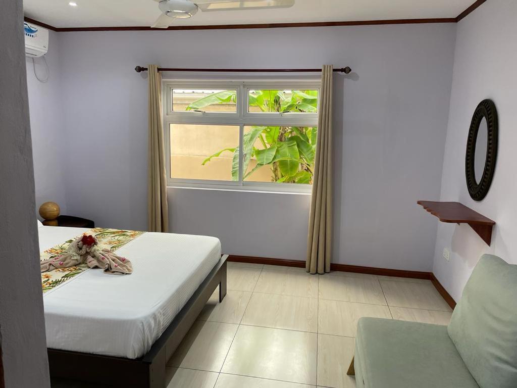 Mokara Holiday Apartment Anse Royale Exterior photo