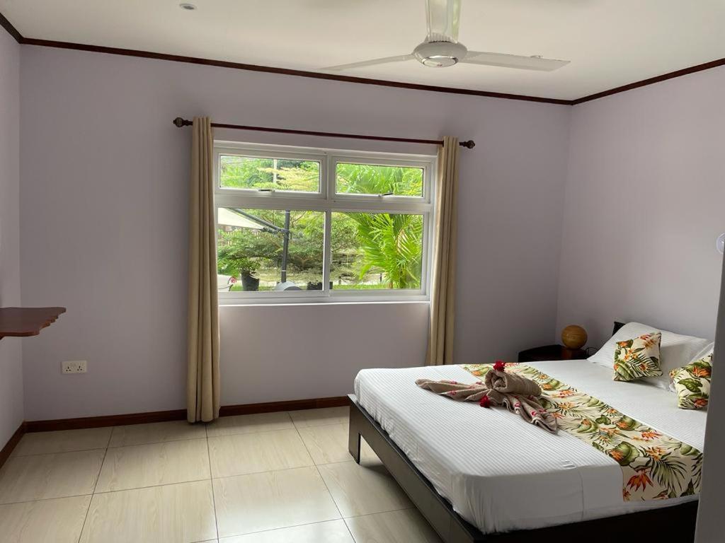 Mokara Holiday Apartment Anse Royale Exterior photo